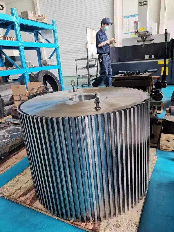 Machine de transformation de l'amidon de manioc de capacité inférieure ou égale à 2000 kg/h avec technique continue de fraisage et de séparation