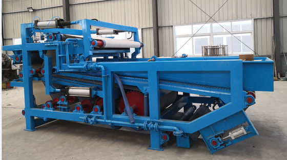 Machine de traitement de l'amidon de manioc blanc argenté avec presses en acier inoxydable 304 en fibre de manioc