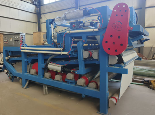 Machine de traitement de l'amidon de manioc de 2000 kg/h ou plus de capacité pour la déshydratation des fibres humides en acier inoxydable 304 acier au carbone