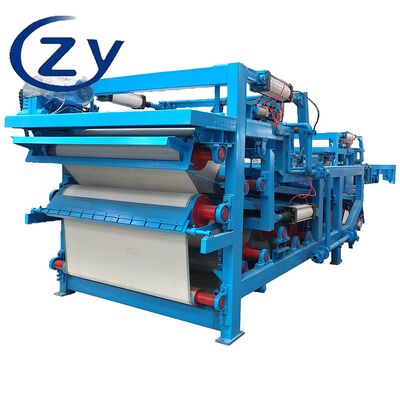 Convoyeur à courroie angulaire portable à moteur robuste - Transport fiable de manioc et chargement/déchargement sans couture